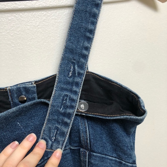 Good American The Snap To It mini Jean Dress - Picture 11 of 16